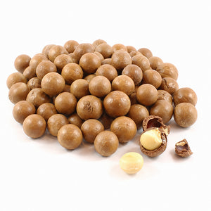 Treeton Valley Raw Macadamias in the Shell 500g